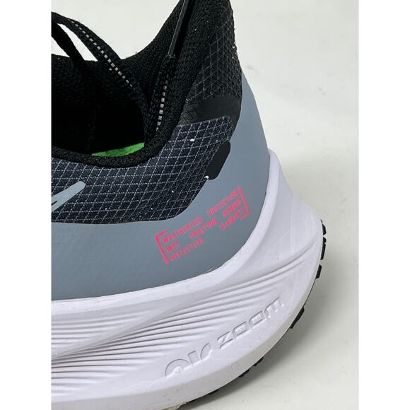 Nike Winflo 7 Shield Shoes Ltd Edition - Picture 4 of 9